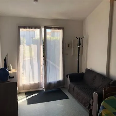 House 5 Personnes Avec Pisicne Collective - Proche Plage Des Dunes. *