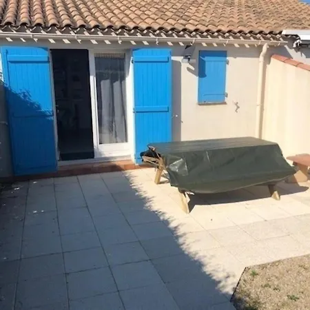House 5 Personnes Avec Pisicne Collective - Proche Plage Des Dunes. Dom wakacyjny *